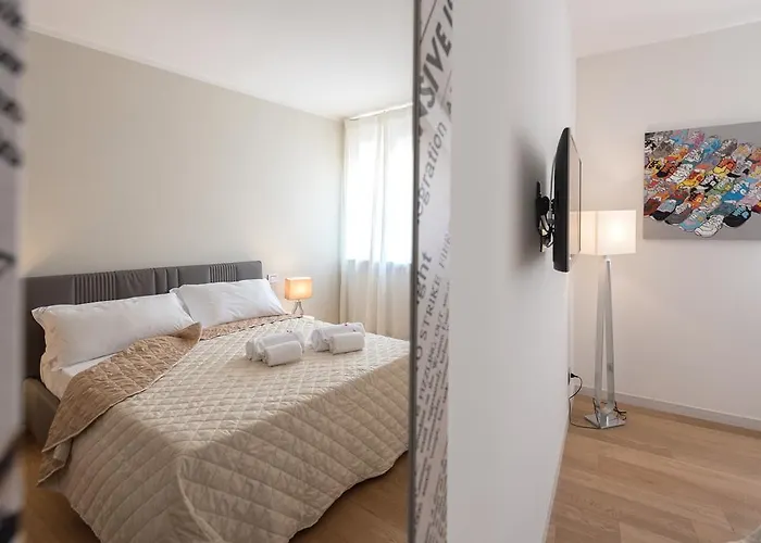 Flats4rent * ורונה